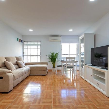 Charming 2 Bedroom Apartment At Triana Center By Oui Seville Exterior photo