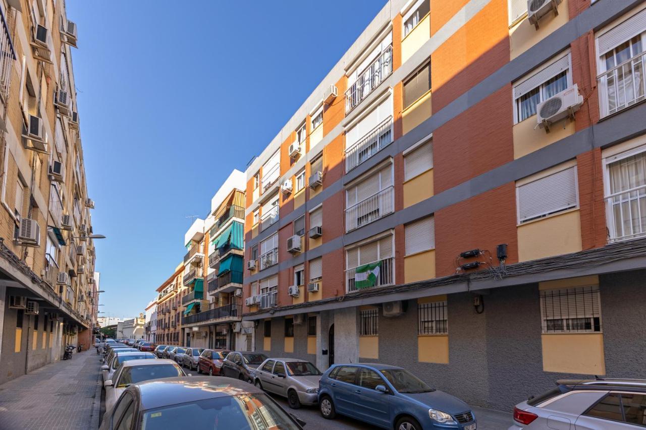 Charming 2 Bedroom Apartment At Triana Center By Oui Seville Exterior photo